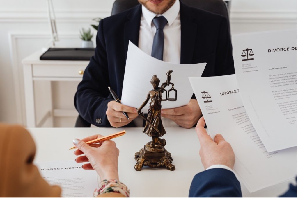 5 Reasons Why You Might Need to Hire a Family Lawyer